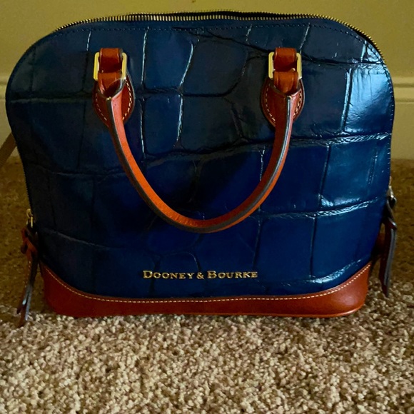 Dooney&bourke purse - Picture 1 of 9
